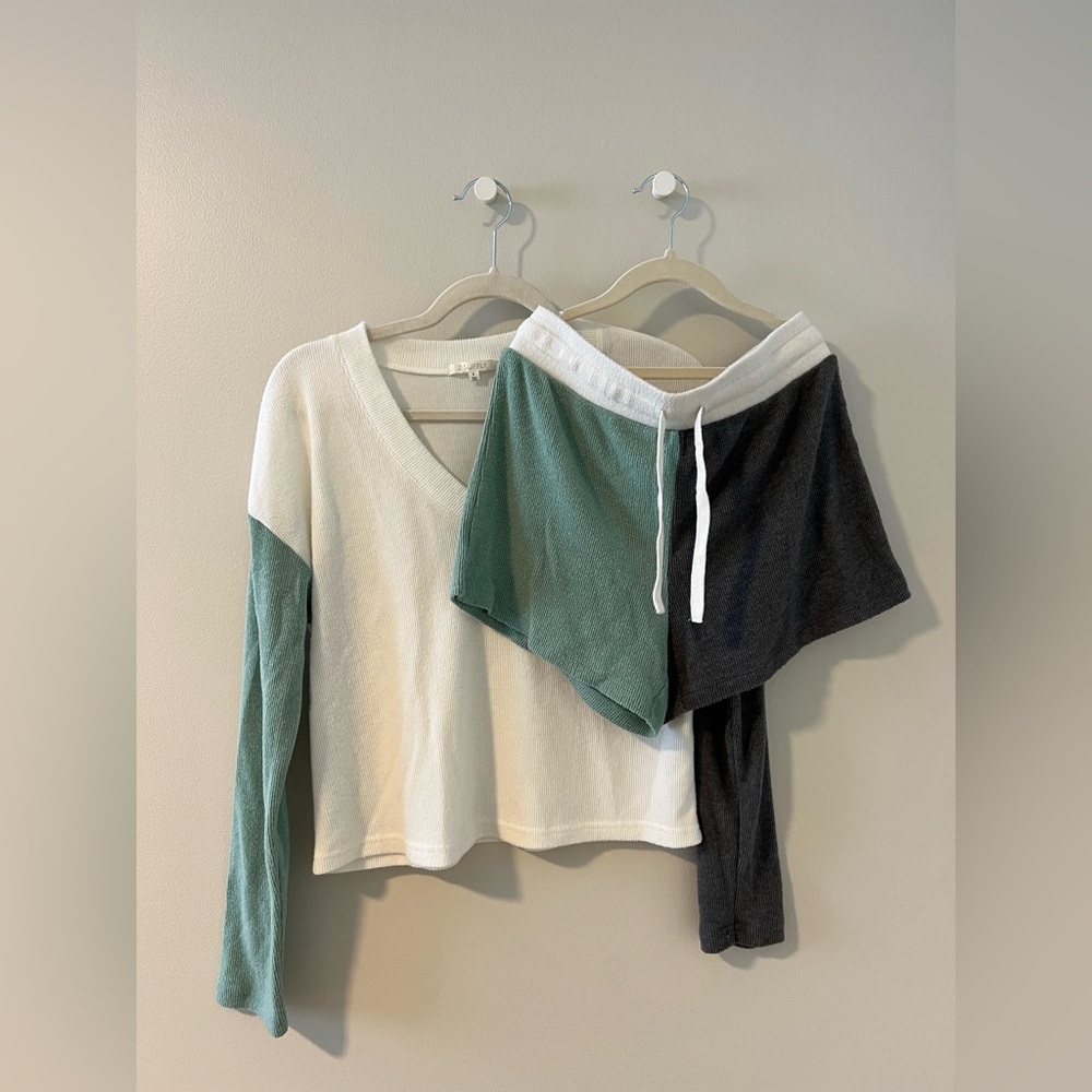 Z Supply Lounge Set